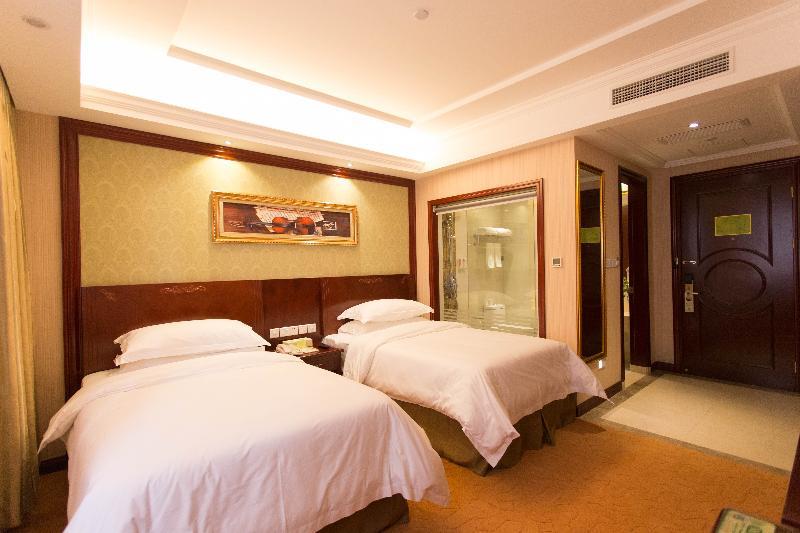 Vienna Pudong Airport Huaxia Road Khách sạn 3*